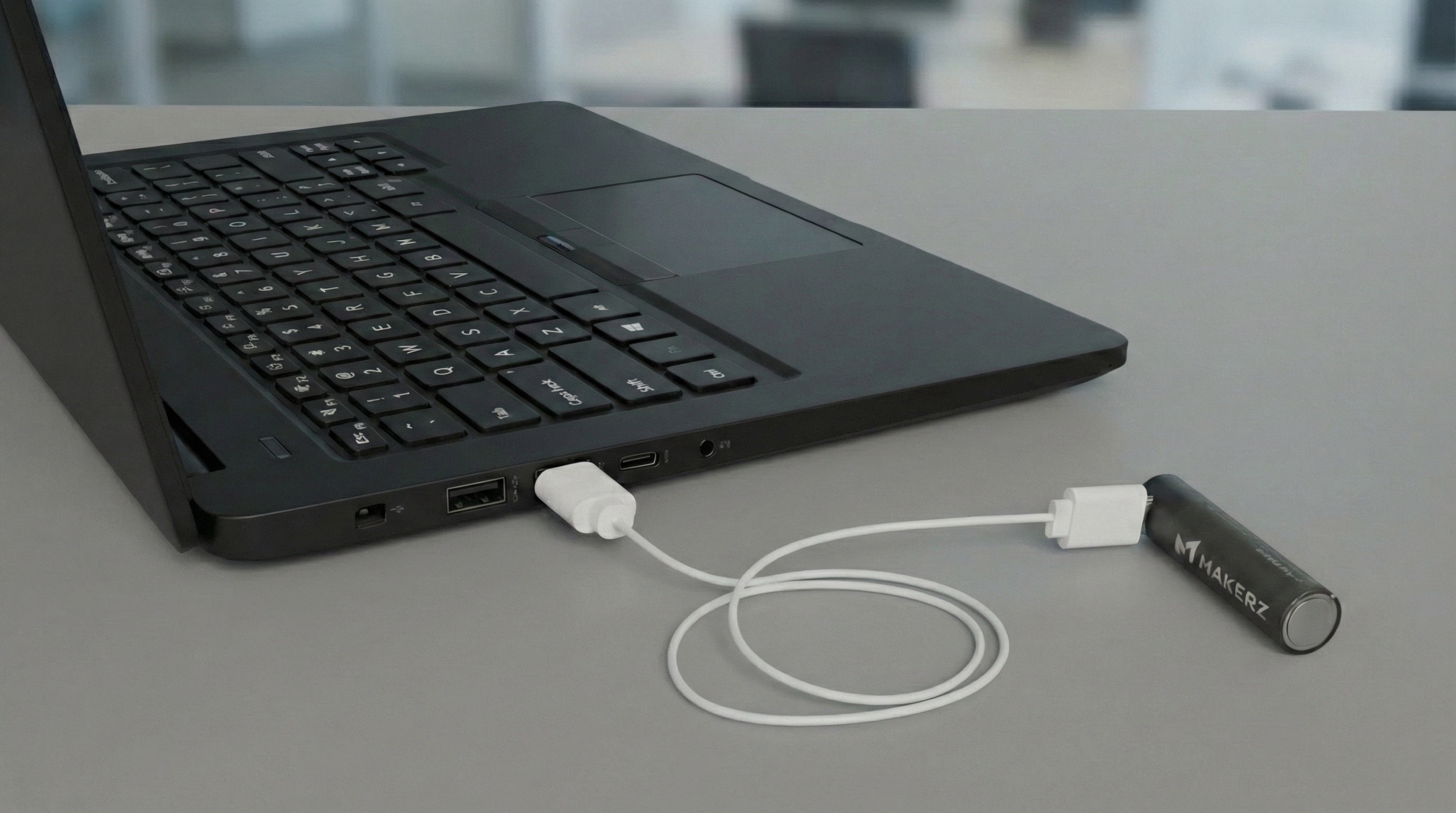 パソコンから充電